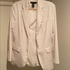 New York & Company Blazer. Stretch. Fits loose